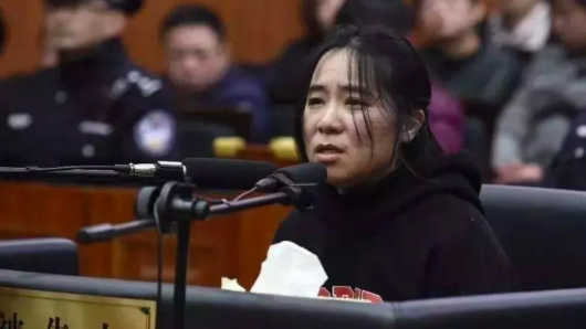 郁说纷纭|杭州保姆纵火案前3个月的五大巧合