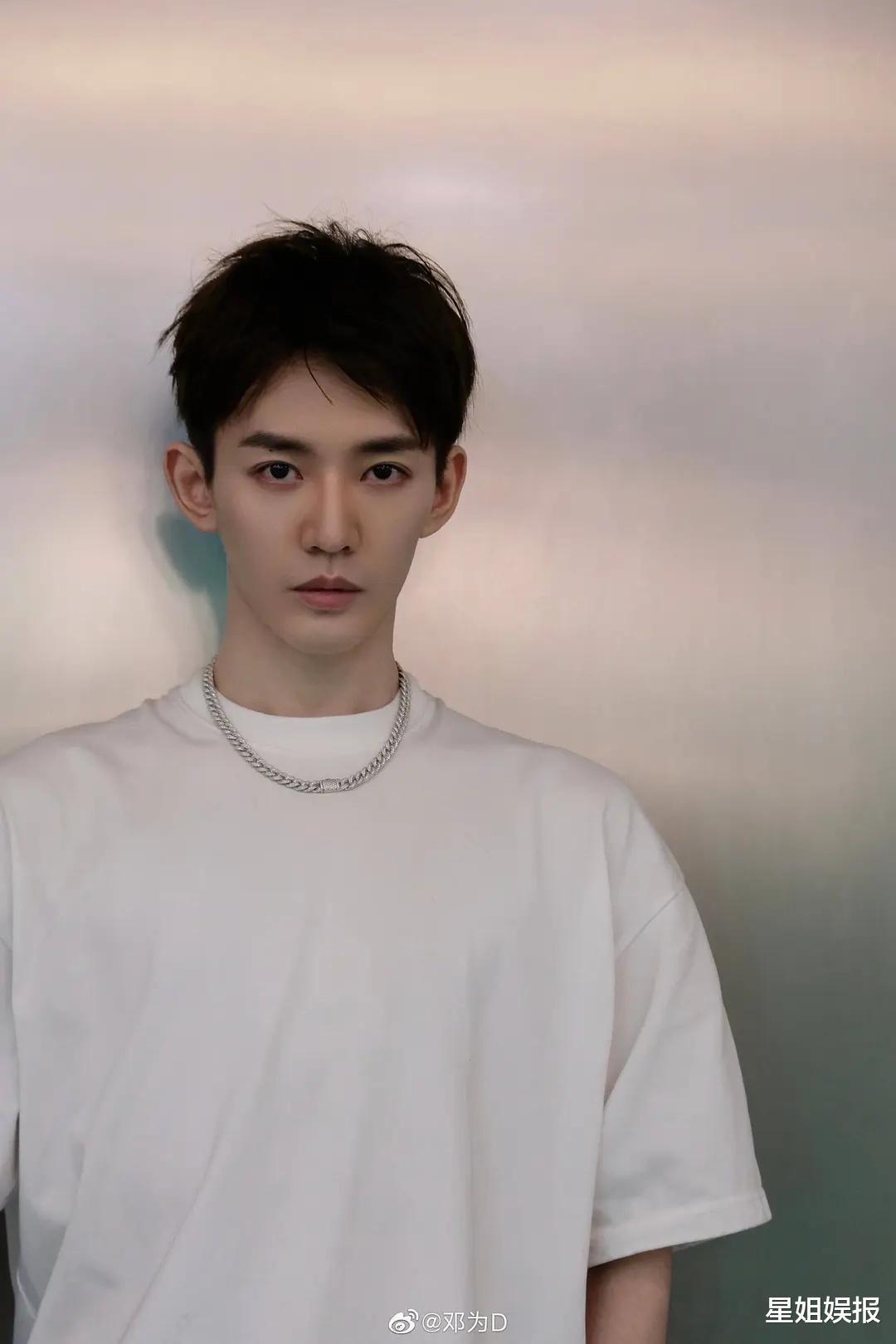 遇龙|因《遇龙》成名的邓为，和张新成是大学同学？还是《长月烬明》男二