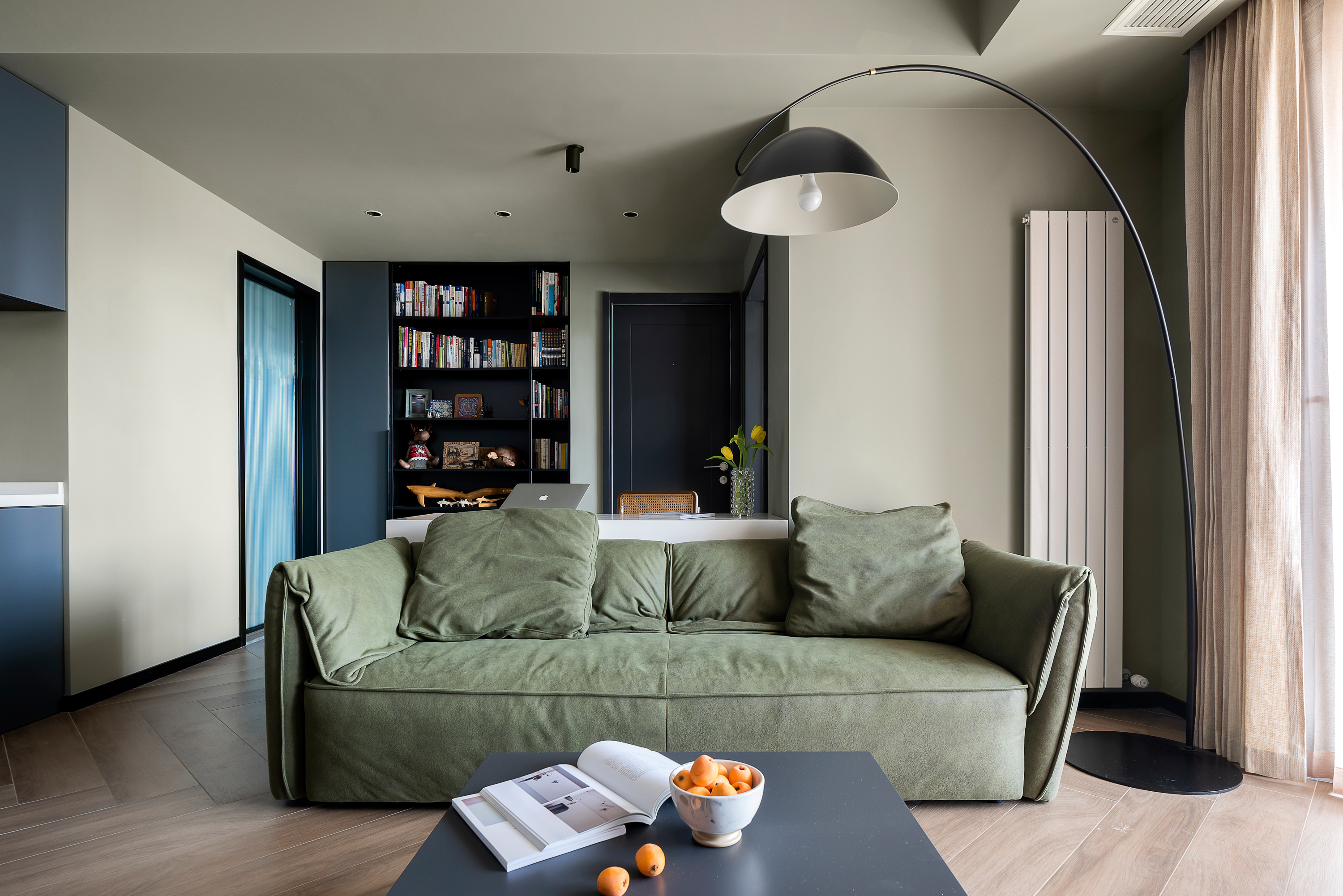 |99㎡个性北欧风，气质稳重，氛围轻松，不错的居家休闲空间