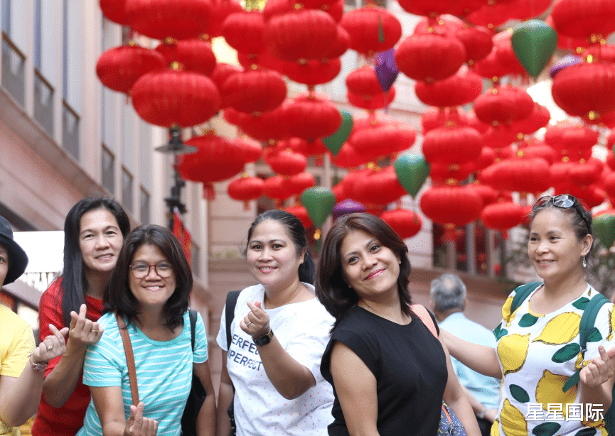 阿迪达斯 一夜之间蒸发733亿，这次碰到硬茬了，美感叹：只有中国能做到