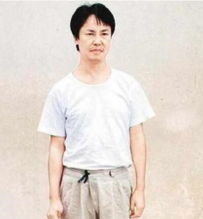 成龙|张子强曾计划绑架成龙，为何拍完合照就放了？刘国雄究竟说了什么