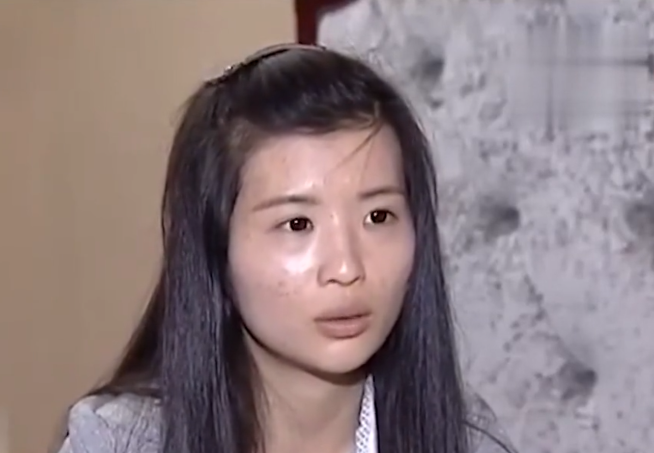 47岁富豪妈妈突然自尽,留下千万财产给继父,女儿:事情并不简单