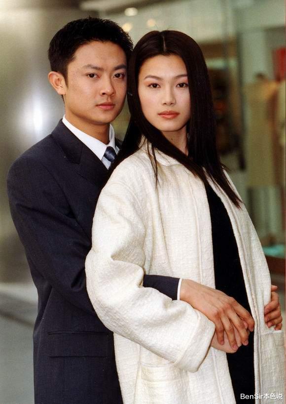 于娜|于娜，被海岩选中的那一刻起，人生就进入一个看似幸运的错误赛道