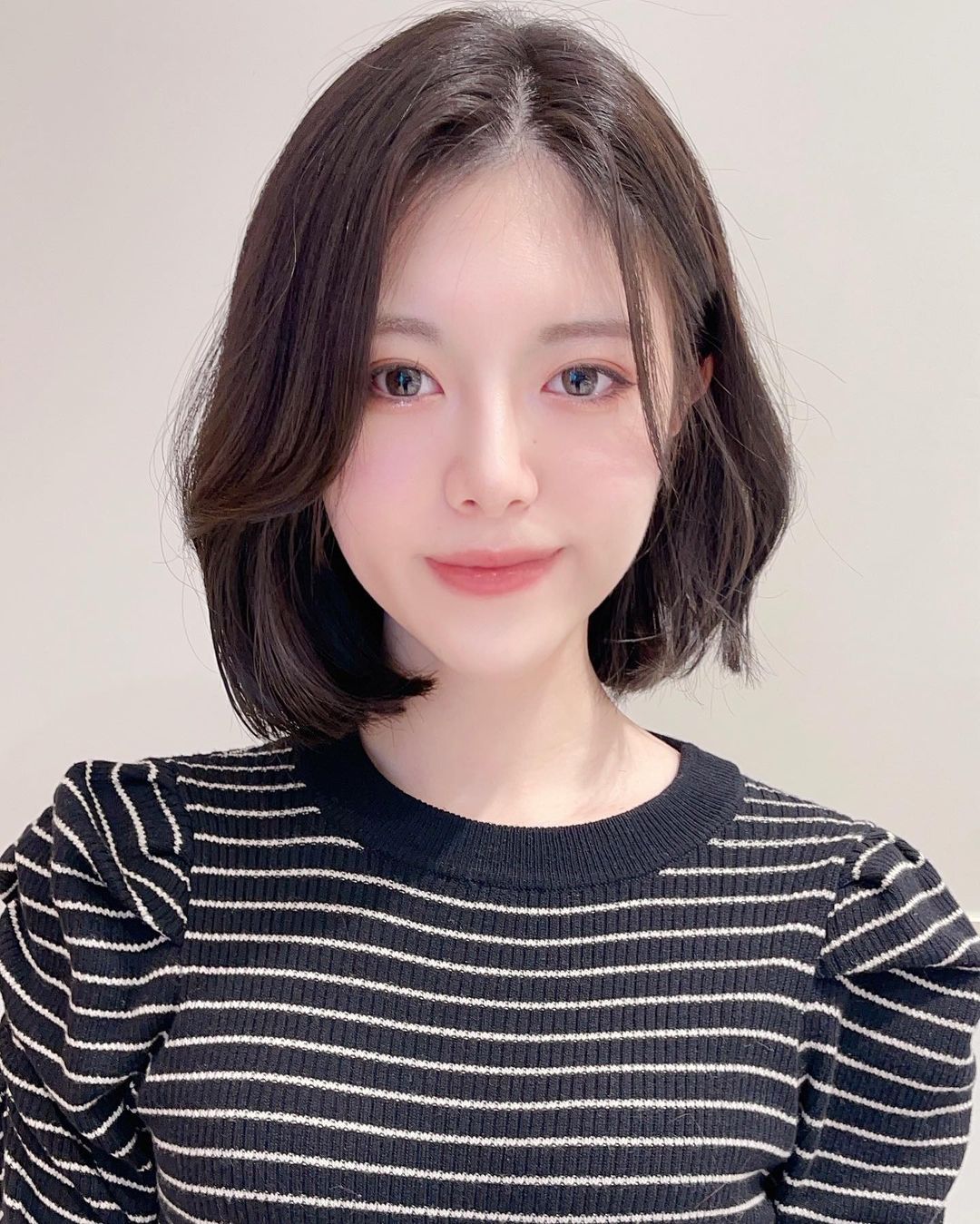 姐姐 女人30岁发型怎么剪？我看好这4种，立体时尚气质好