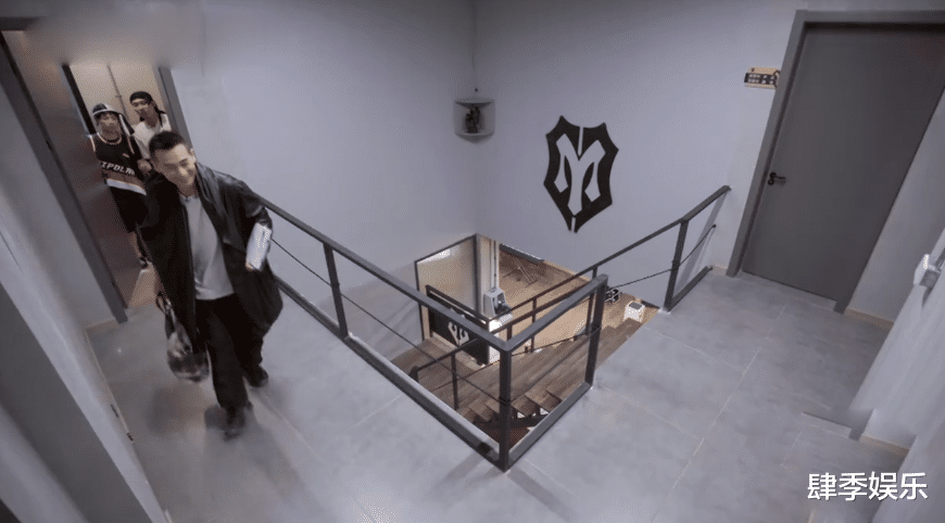 王霏霏|《披荆斩棘的哥哥》：林志炫和赵文卓生矛盾，原因只有一个