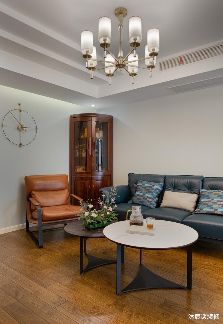 杭州夫妇退休回老家,全屋经典美式混搭,每天在家看看书,养花花