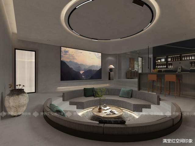 以自然之美诠释克制的优雅气韵