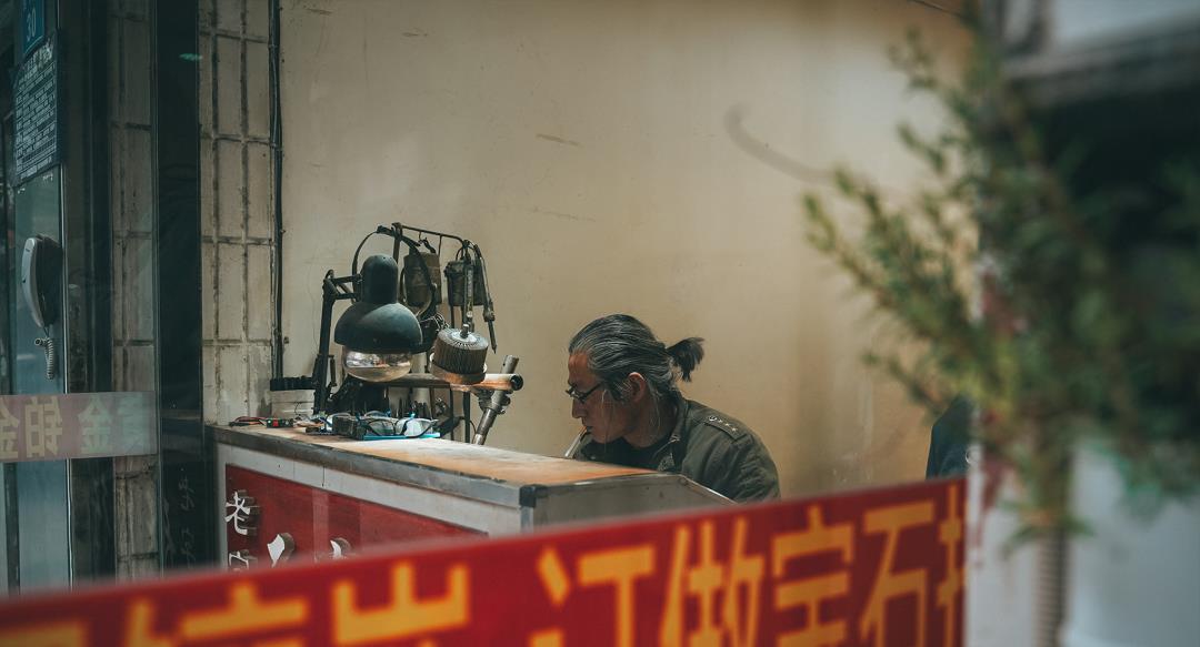 大师在流浪小丑在天堂 江苏-淮安即将消失的手艺人，他们的坚守不止于技艺……