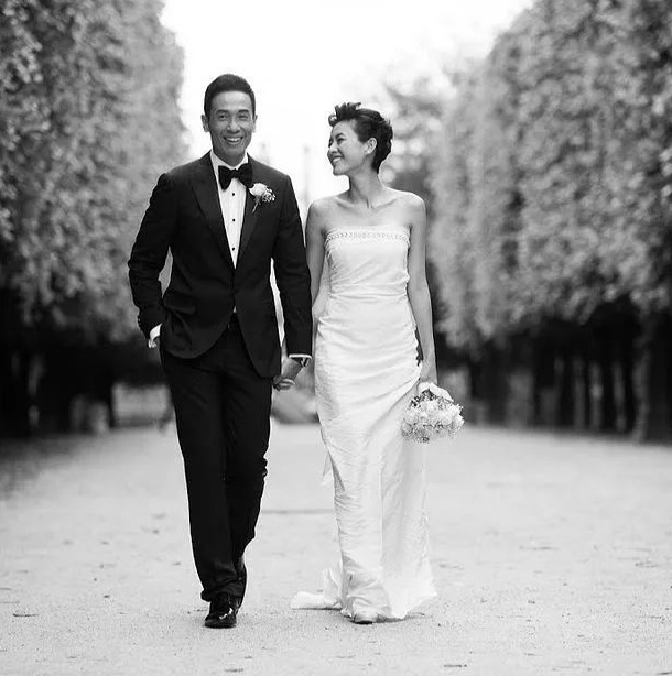 陈茵媺|陈茵媺为港姐闺蜜庆生，穿姐妹装似大学生，与陈豪不抗拒追生四胎