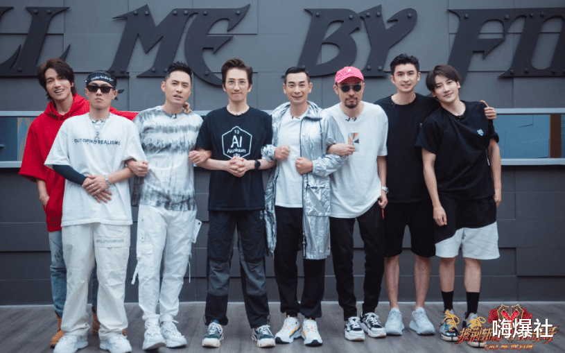 毛阿敏|顶流凉了？中秋晚会肖战王一博被抛弃，周深被五个台邀请成大赢家