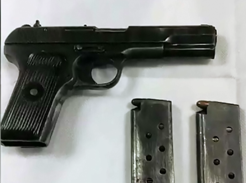 社情汇编 持枪在苏、湘、渝三省市作案，枪杀多人，警方出动4万人进行围剿