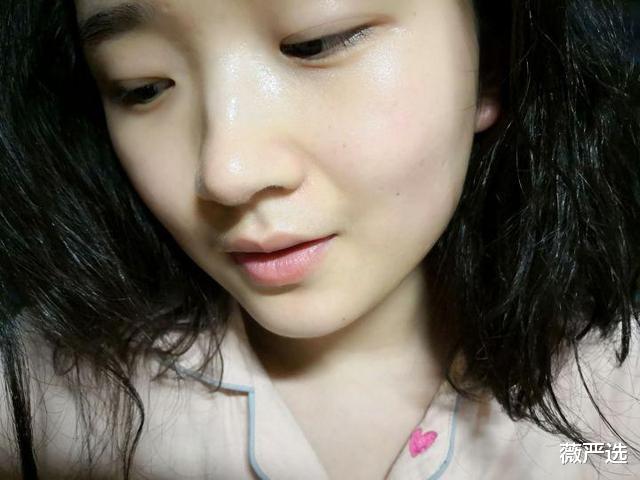 礼服 提醒女生：脸上出现这“3个情况”，就是“螨虫”脸，要尽早改善