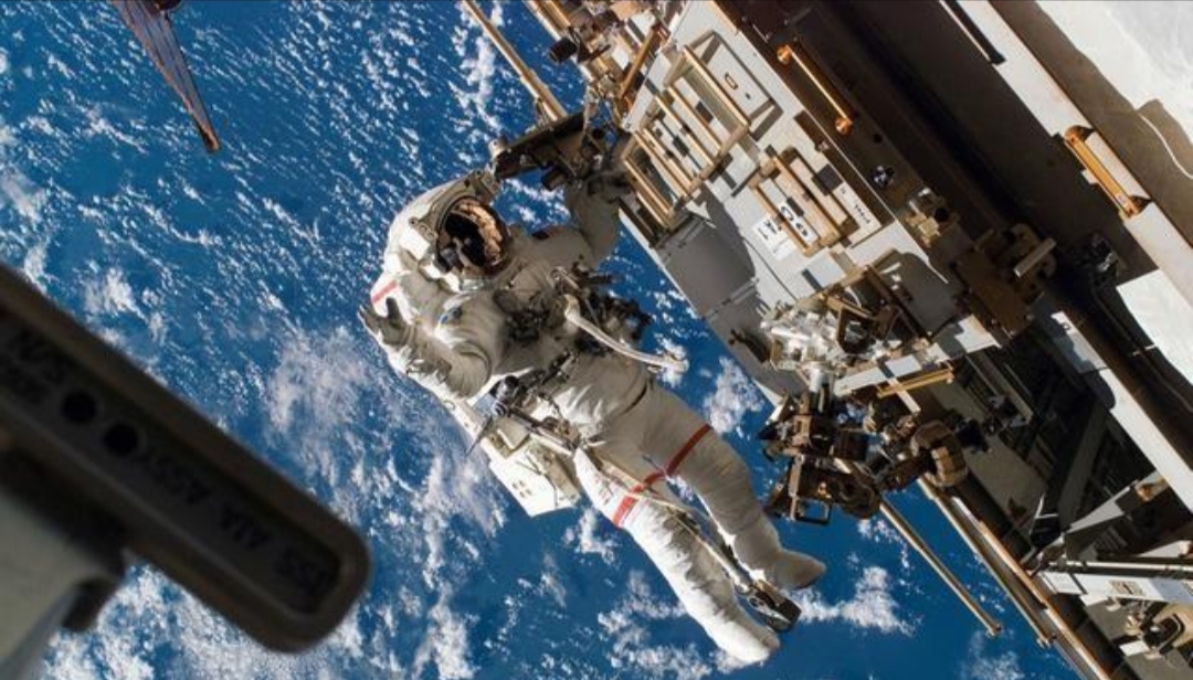 在太空站中，航天员的氧气从何而来？