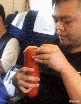 衬衫 为什么骑电动车的都有这么好的女朋友，但我开着宝马副驾驶连个人影都没有？