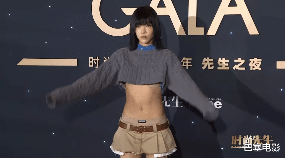 胡可|2022开年红毯：张雨绮变脸认不出，吴谨言好怪，郭采洁收了神通吧