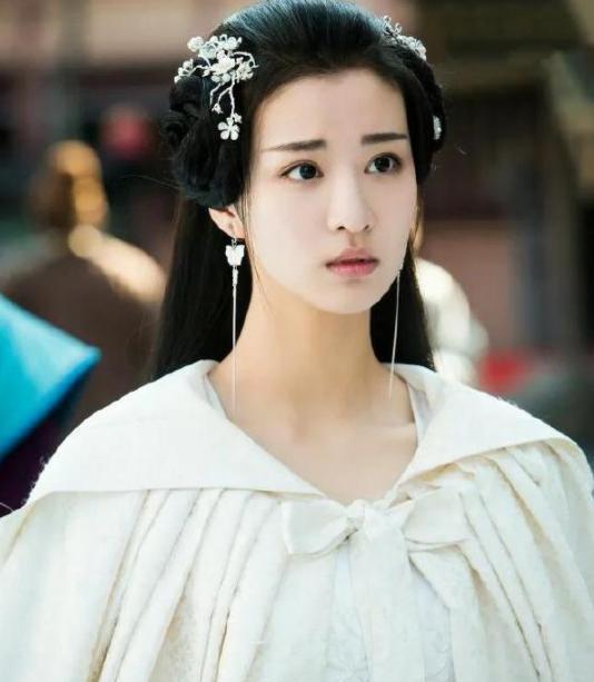 王楚然|杨洋新剧女主，溜了这么久的王楚然变成了周也，顾湘滤镜碎一地？