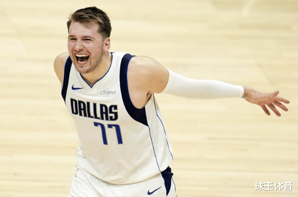 勒布朗·詹姆斯|22岁,4年3246万!联盟第一“非卖品”,他就是22岁的詹姆斯