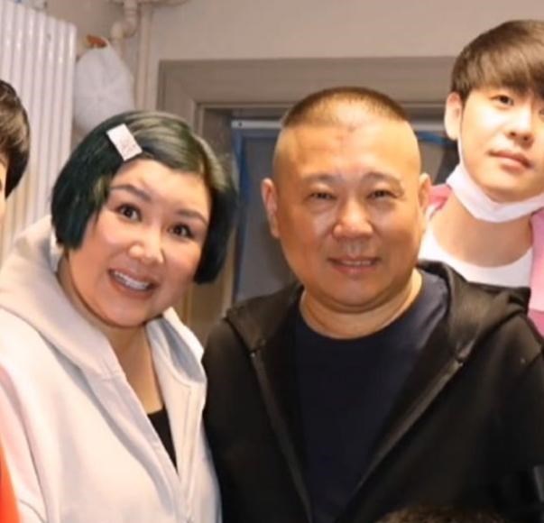 郭德纲|粉丝逗郭德纲说他多亏有功底，否则找媳妇挺难，老郭回答太幽默