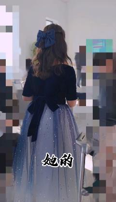 苗圃|44岁“穆桂英”苗圃罕见晒娃，儿女乖巧可爱，网友：不是没结婚？