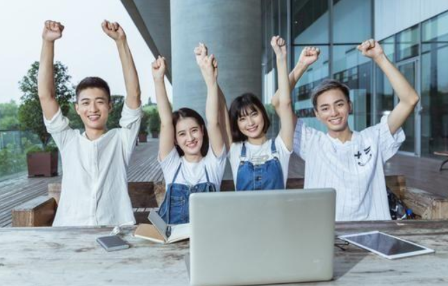 大学生 大学生的“私下交易”，表面看似方便生活，实则很容易坑害自己