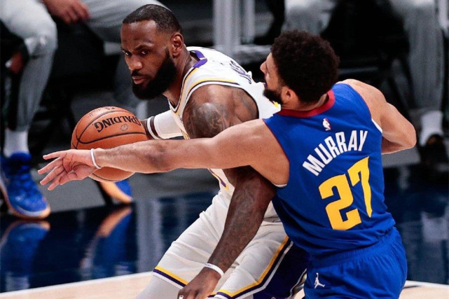 安东尼·戴维斯|一夜四消息！哈登致歉火箭，浓眉跟腱受伤，湖人最担心的发生了