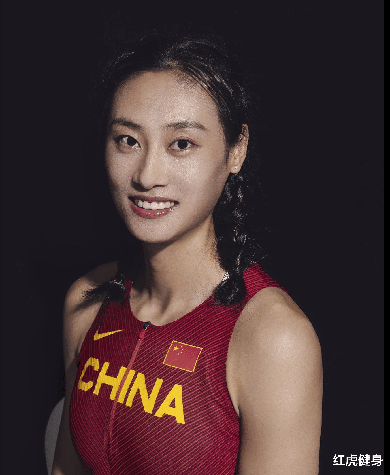 红虎健身|“撑竿跳女神”李玲，4次刷新亚洲纪录，东京奥运会力争好成绩