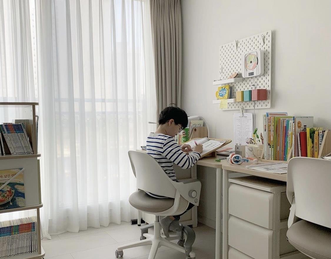 不囤积不瞎买,该扔就扔!奉行极简主义的她,把家收拾得一尘不染