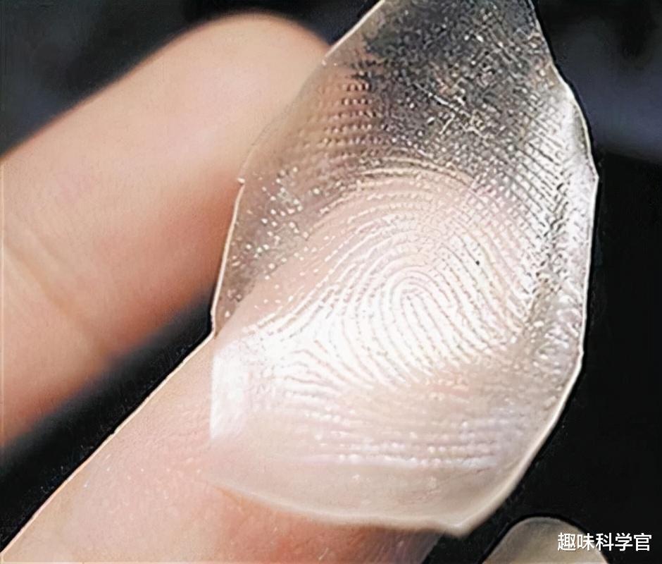 指纹识别|指纹锁不再安全？小偷进小区，用不干胶套取指纹，破解打开指纹锁