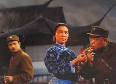 京剧|京剧样板戏主演们演的是人物，而如今京剧艺人是模仿过去主演