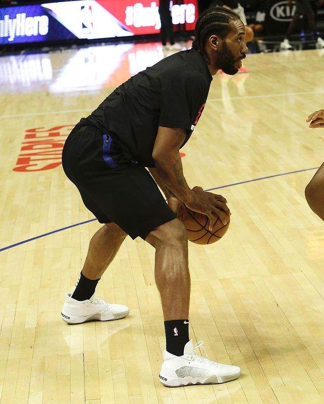 科怀·伦纳德|NBA球员上脚：伦纳德二代曝光，欧文上脚配色不一般