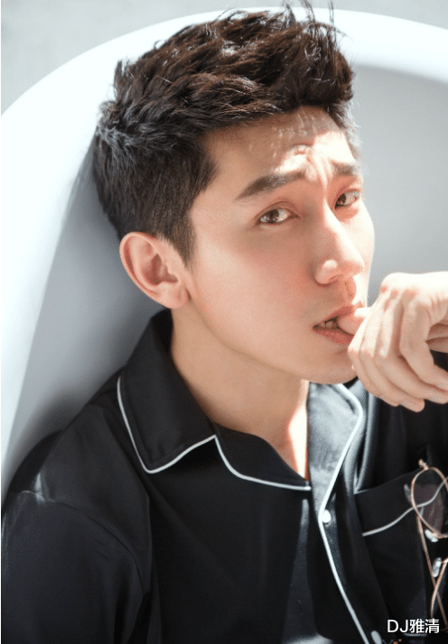 功勋|《功勋》中10位小配角，名气不大但演技精湛，其中一位演反派惟妙惟肖