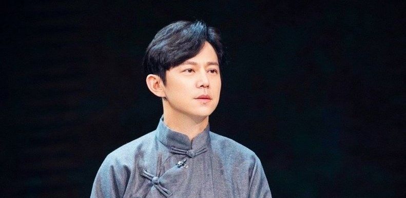 何炅|\冻龄\遭质疑？林志颖何炅台下的真实模样，差距明显