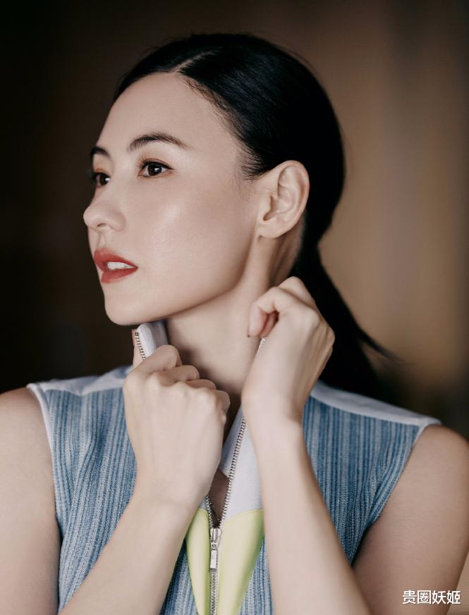发型 张柏芝晒完美发际线，41岁美丽动人还俏皮可爱，幸福的超人妈妈