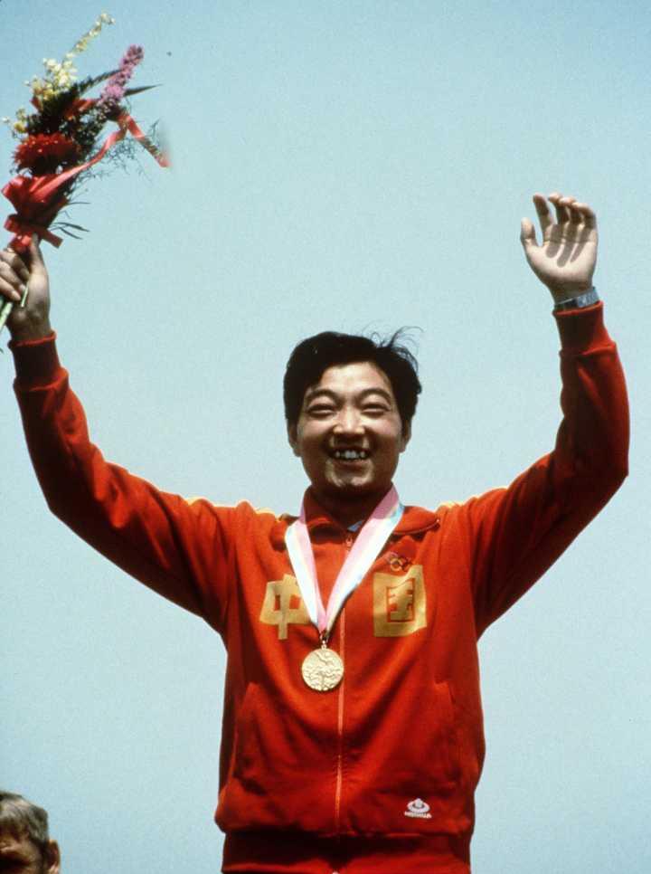 吴京|韩媒承认吴京衣服没有抄袭，拒不道歉，气急败坏指责中国盗版太多