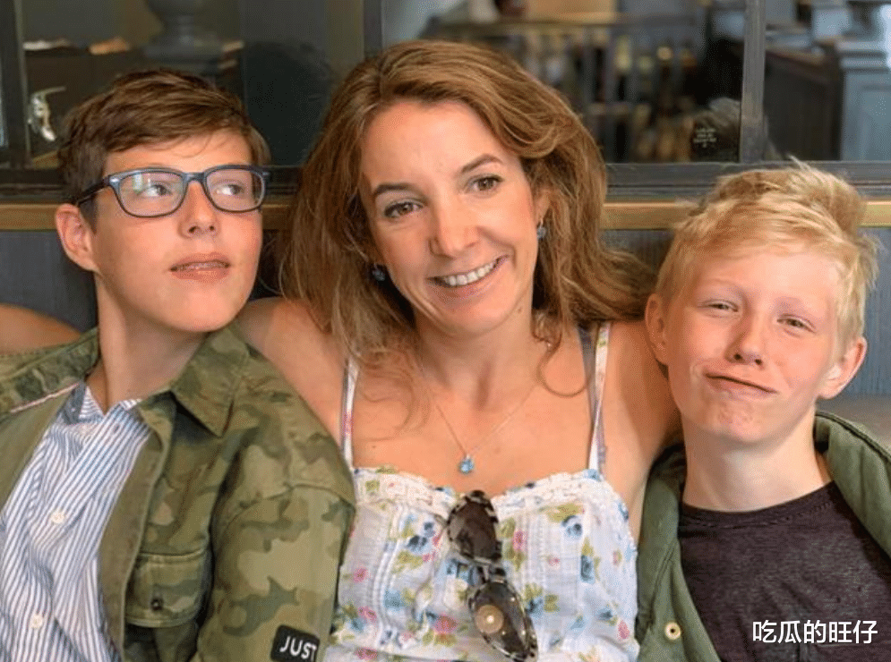 律师|瓦匠女儿成王妃，王子为她愿放弃王位，结果10年后输给白富美律师