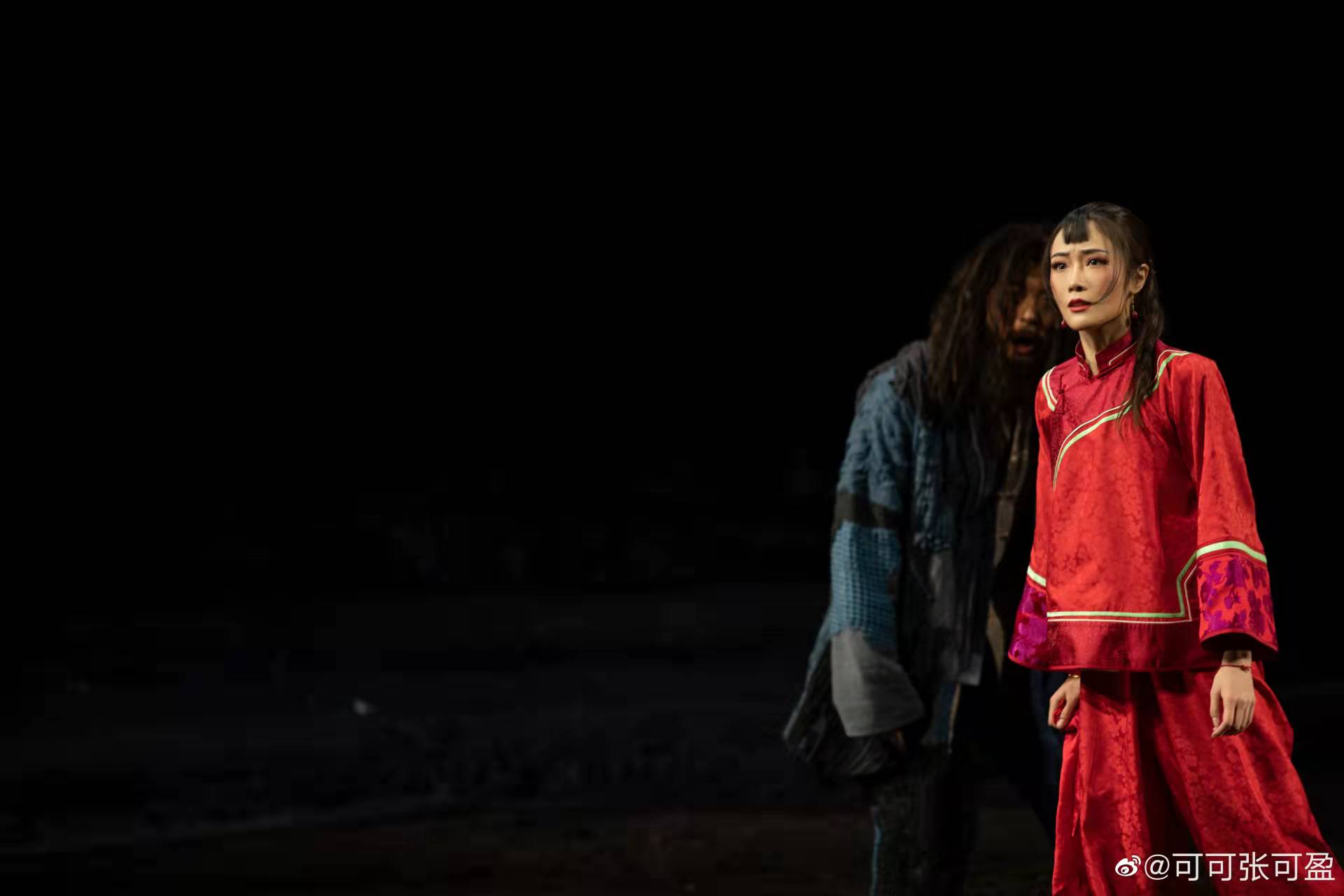 央视|张可盈清纯亮相央视跨年晚会“启航2022”，双剧来袭解锁更多精彩