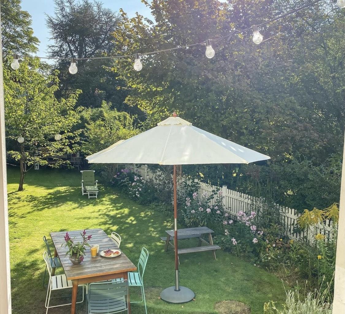 德国女主定居中国,门前庭院绿树成荫,一家三口日子过得精致有味