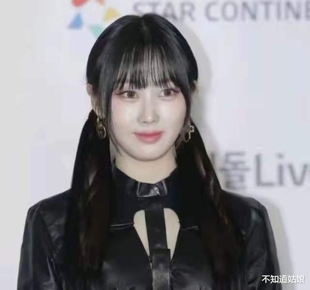 |韩国明星最新红毯造型曝光，网友：好油腻，辣眼睛