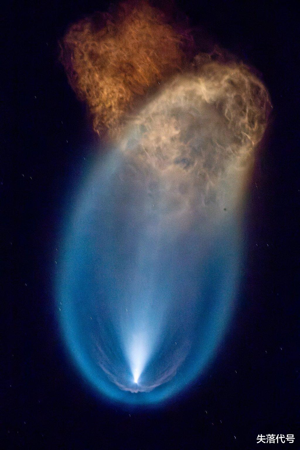 太空 这才是真正的钢铁侠，马斯克直接用2手飞船、3手火箭将4名平民送进了太空