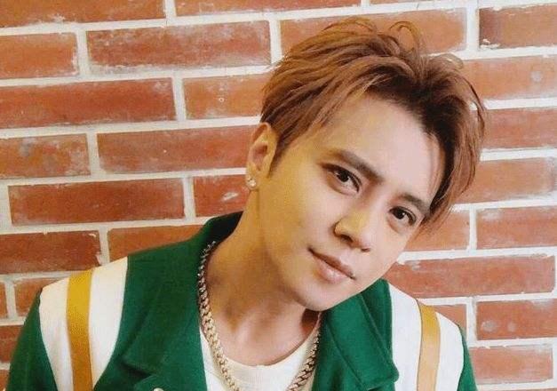 王力宏|王力宏复出有望？本人被移除劣迹艺人名单，难道是李靓蕾说谎了？