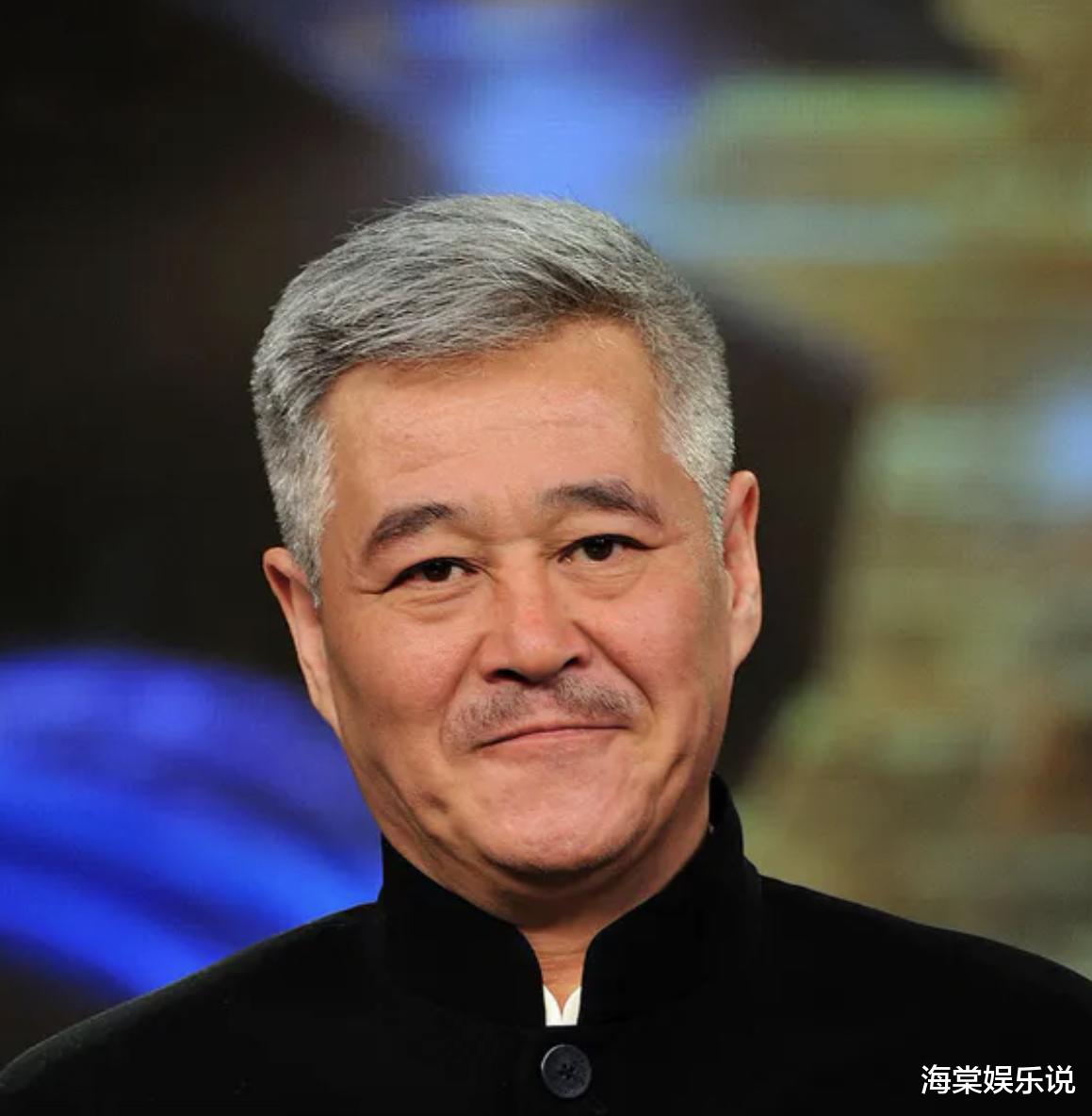 赵本山|赵本山10月29日为妻子庆生，满头白发却超浪漫，儿子女儿变化很大