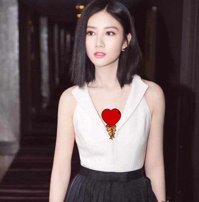 |有着“大胸姐”之称的她？曾经迷倒万千美男，如今她依旧美艳动人