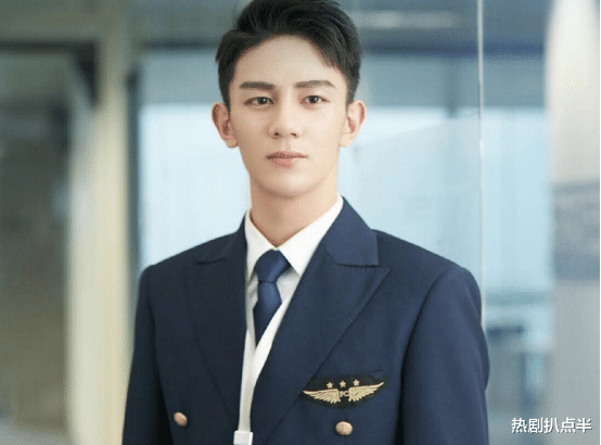 华晨宇|?都说帅却越看越怪的男星！瘪嘴斗鸡眼鞋拔子脸，王凯华晨宇都在列