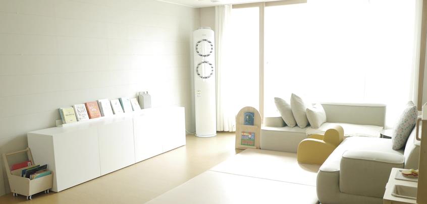 |韩国妈妈边带娃边布置新家,普通精装重装做奶油风,92㎡画面治愈