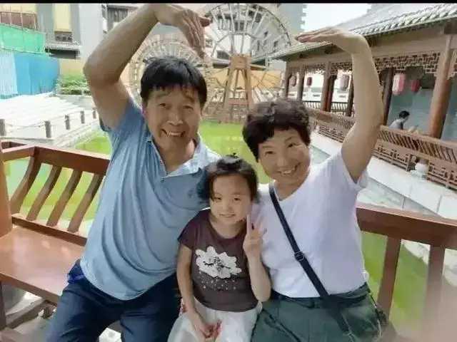 叶荣添|杜新枝“好主意”让30爸丢了饭碗, 杜熊“利益联盟”还能维持多久?