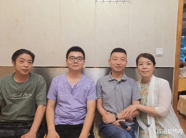 许敏|田静熊磊同时开播，一边人声鼎沸，一边冷冷清清，网友：人心所向