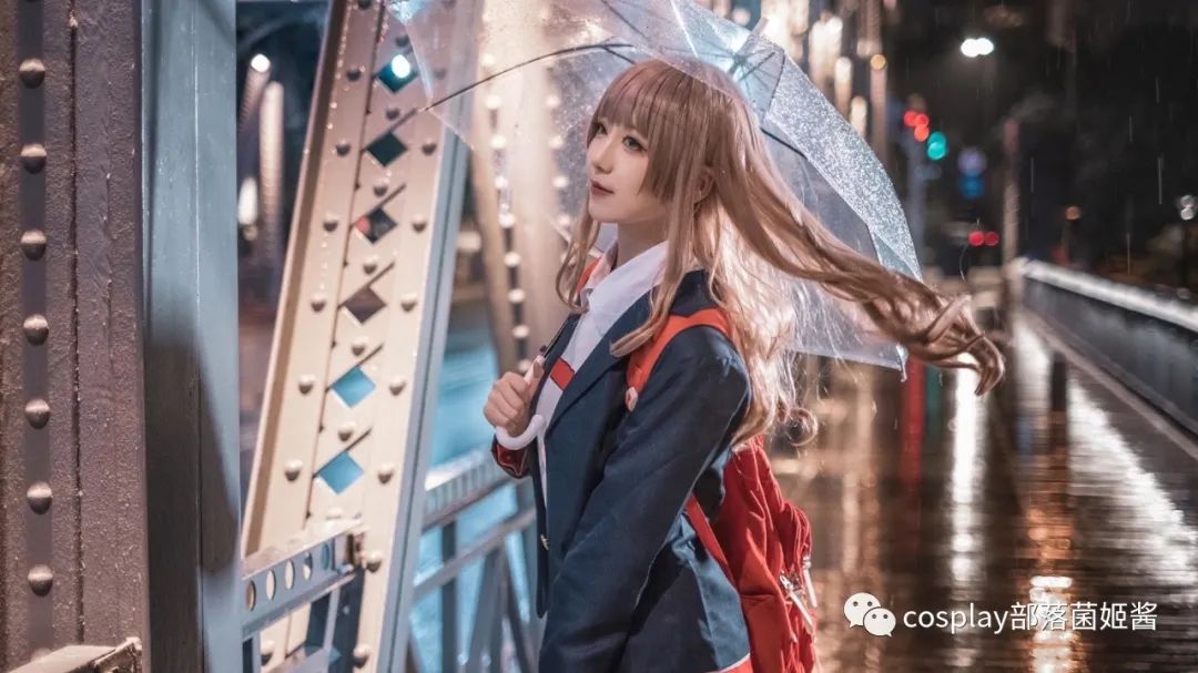 制服|cos：雨景下南梦芽制服的九宫格