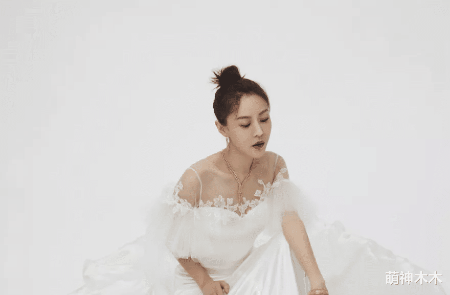 李金铭|李金铭卖货被批演戏！六千多腰包卖四百块，自称倒贴六百万宠粉