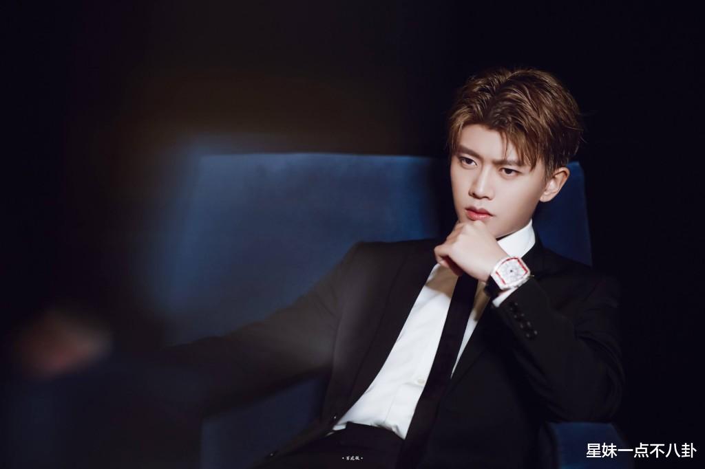 杨紫|《暮色心约》开机，杨颖挑战杨紫、赵丽颖，我有点担心男主