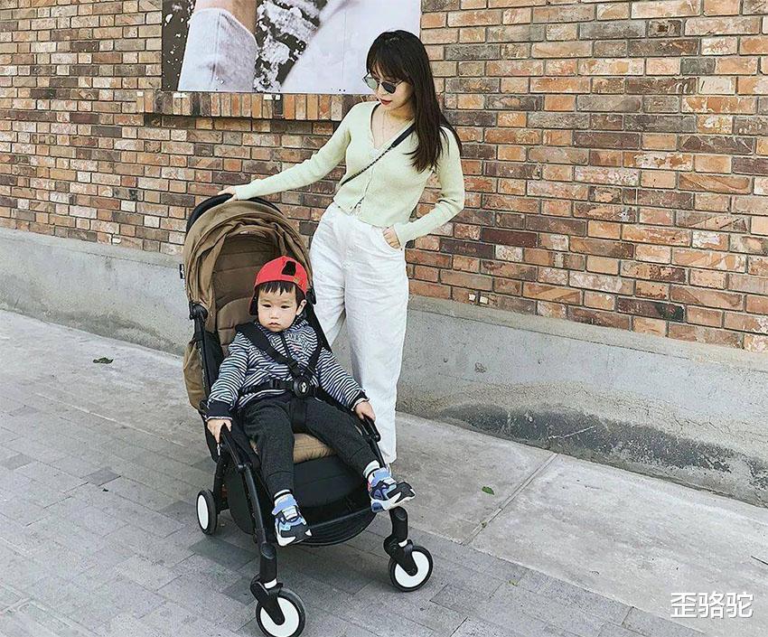 歪骆驼|母乳喂养两大福利，更有益于宝宝的健康成长，又能让辣妈重返苗条